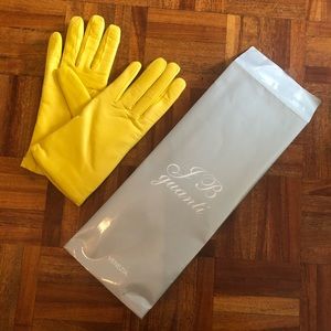 NWT Italian Leather Gloves